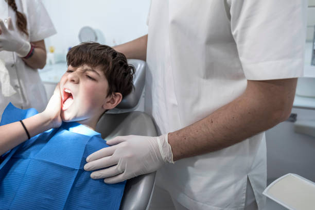 Best Emergency Tooth Extraction  in Scottdale, GA
